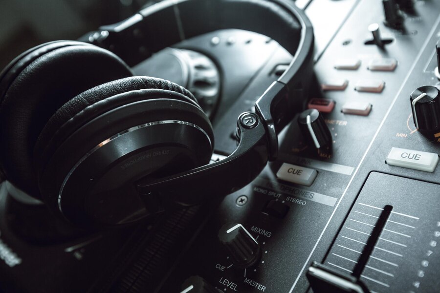 Transformando sonidos en palabras: Transcripción de audios a texto en Albacete